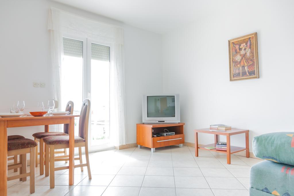 Apartments Villa Lilly Pula Zimmer foto