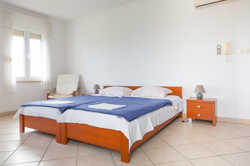 Apartments Villa Lilly Pula Zimmer foto