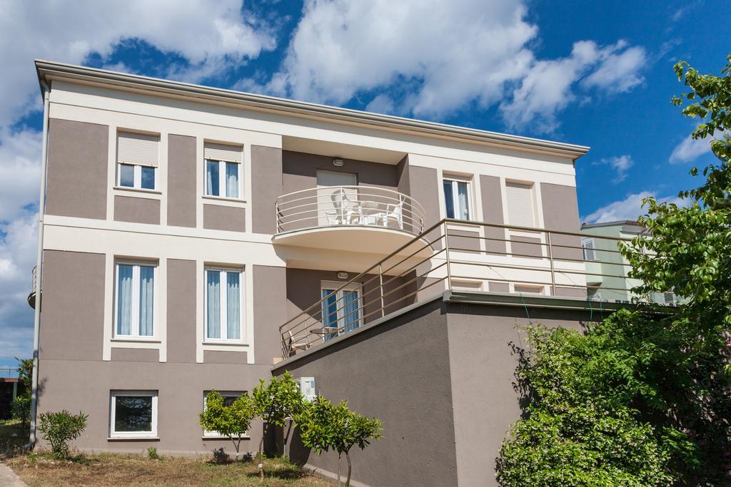 Apartments Villa Lilly Pula Zimmer foto